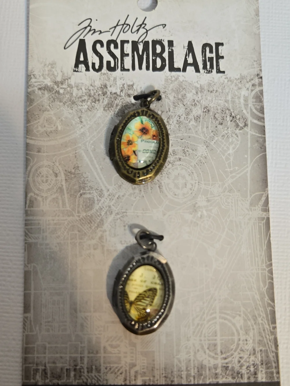 Tim Holtz Idea-ology Mixed Media Vignettes Asemblage Adornments NWT Craft Lot